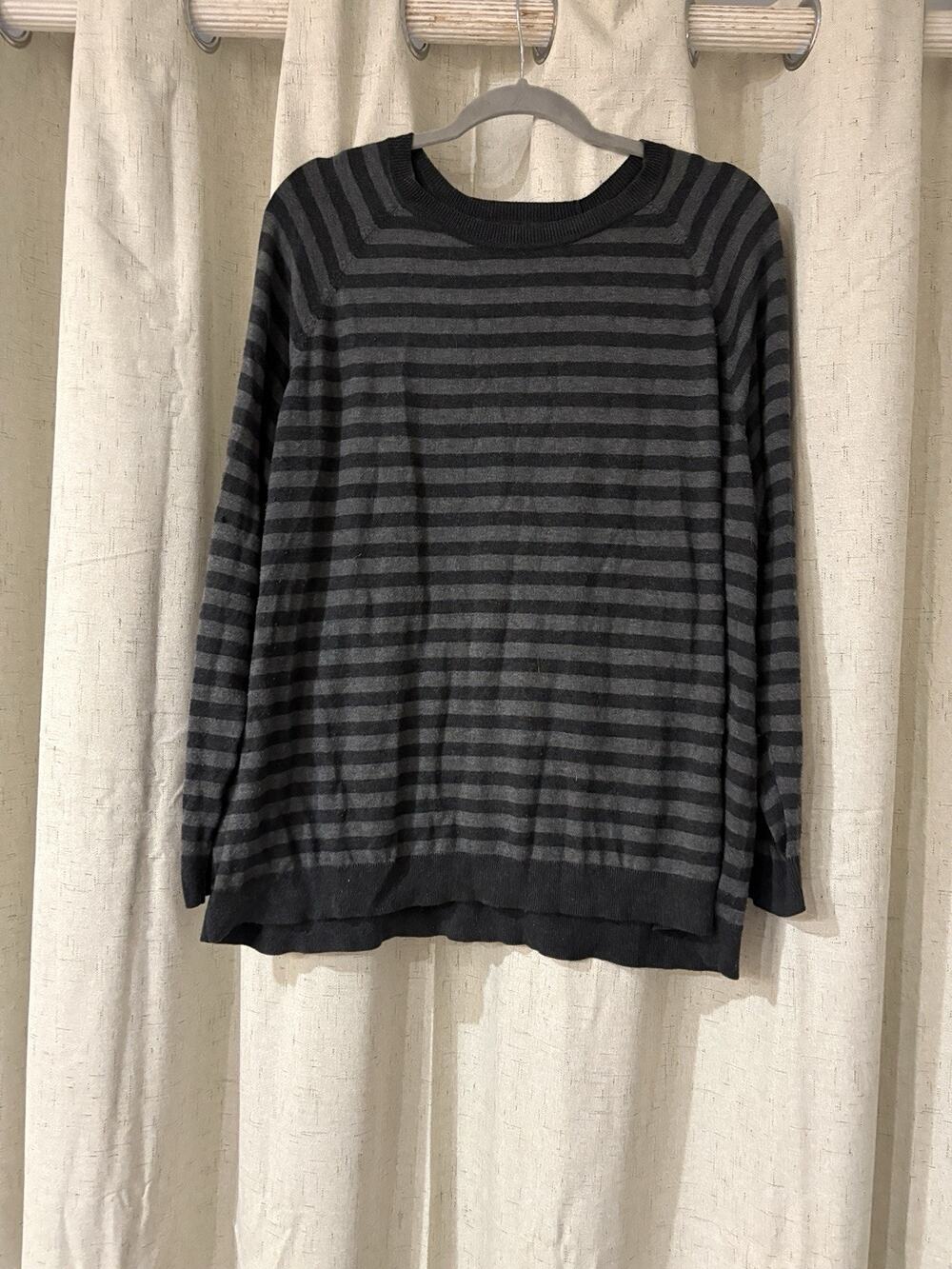 Eileen Fisher Black Ash Striped Box Top Woman’s Sweater Large Work Casual